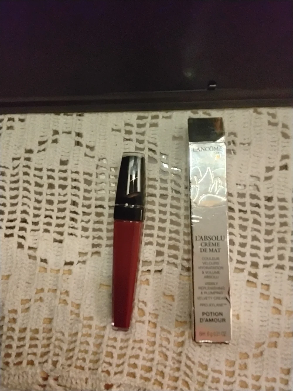 Lancôme L'Absolu Crème de Mat Liquid Lipstick - Deep Red (Potion d'Amour)
